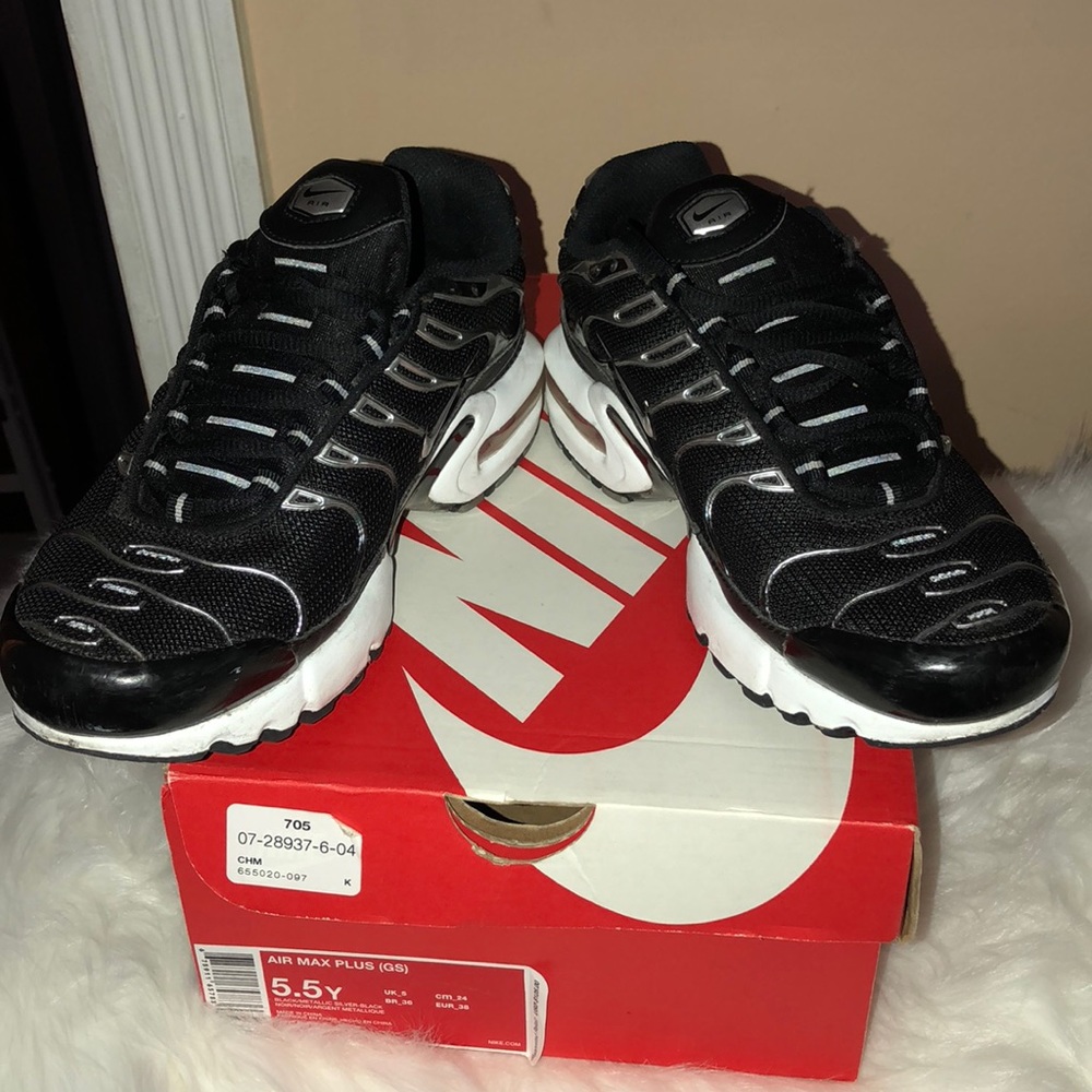 AIR MAX PLUS GS - Picture 4 of 9